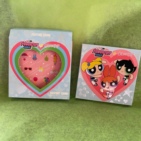 The Powder Puff Girls Fighting Crime Pressed Blush - Picture 6 of 6
